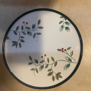 Pfaltzgraff Winterberry Trivit